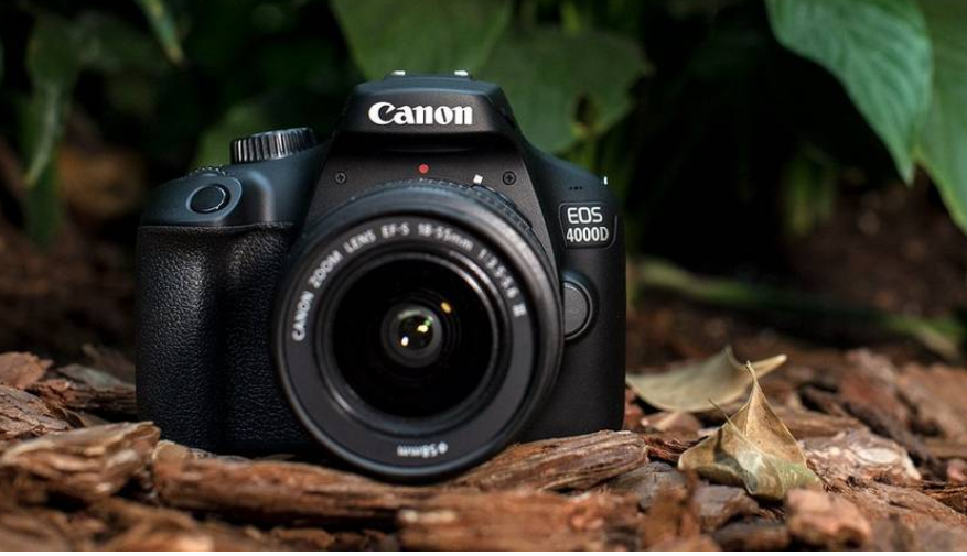 CANON EOS 4000